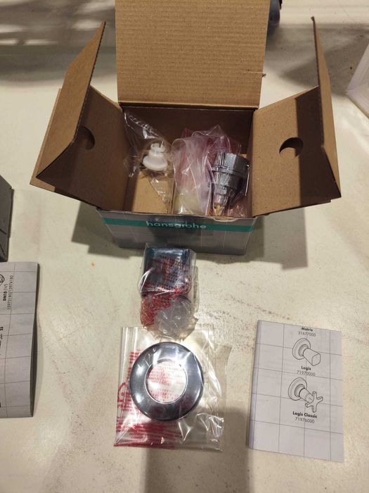 set Corp incastrat si rozeta exterioara de la Hans grohe