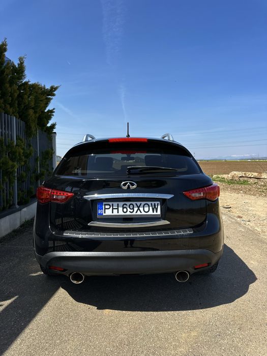 Infiniti FX30 2012