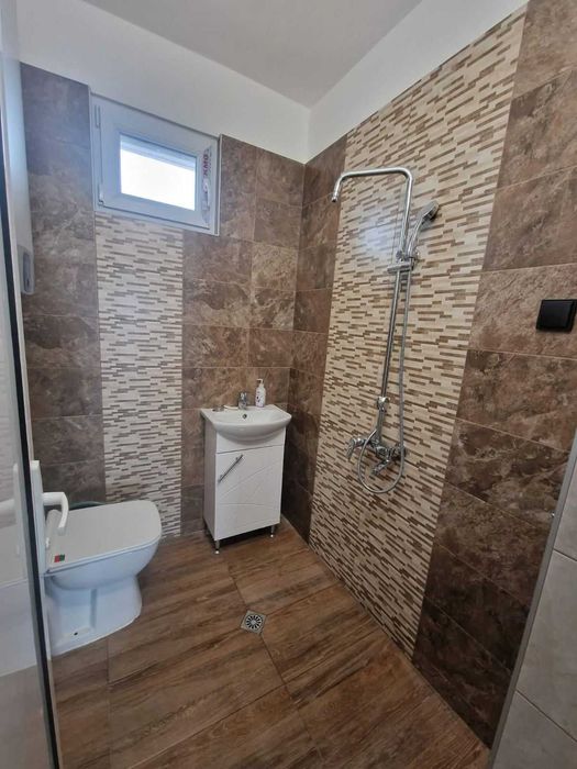 Дава се под наем Двустаен апартамент в Ямбол, Център - 55 кв.м за 348.84 € - Снимка #5