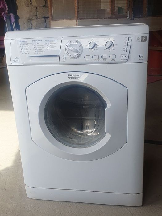 Ishlatilgan kir yuvish mashinasi hotpoin ariston