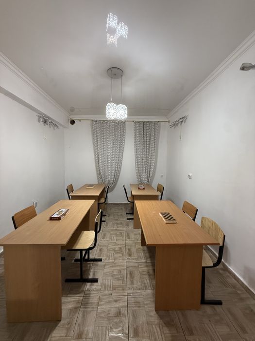 Парты и стульчики