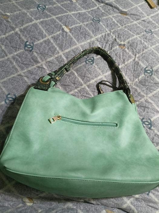 Дамские сумочки , состояние отличное