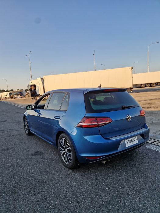VW golf 7 Allstar Edition Full Led  1.4 tsi Bluemotion Motorizare cea mai Fiabila Euro 6 Stare Impecabila..