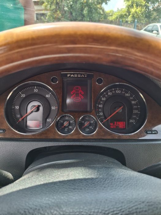 Vând Passat B6 2006 preț negociabil