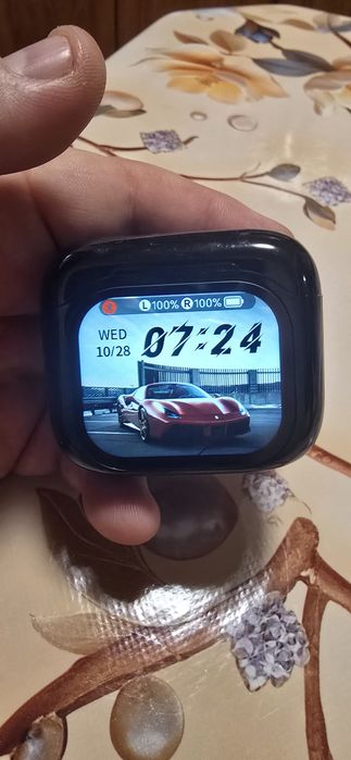 Vând căști wireless