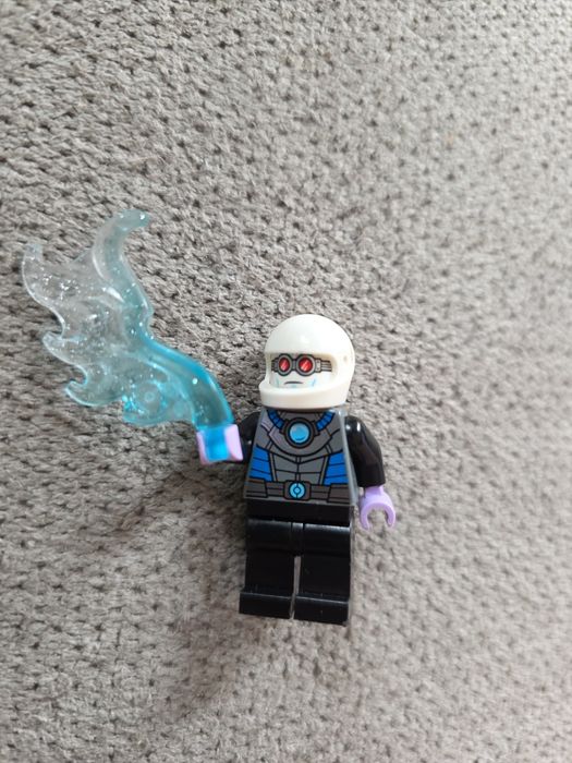 LEGO мини фигурки