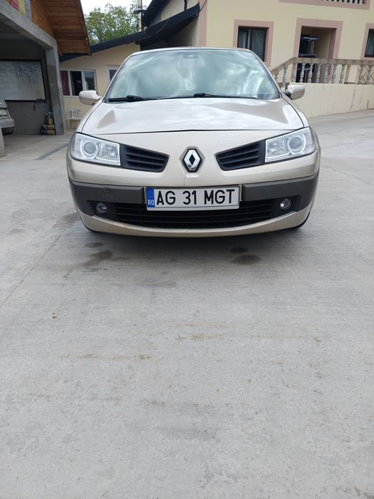 Vând Renault Megane 2 hatchback facelift