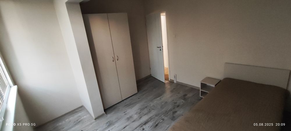 Дава се под наем Тристаен апартамент в Бургас, Меден рудник - зона Б - 69 кв.м за 458.49 € - Снимка #4