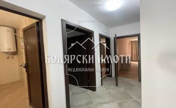 Дава се под наем Тристаен апартамент в Велико Търново, Център - 80 кв.м за 408 € - Снимка #9