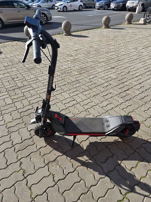 Trotineta Segway ZT3 Pro