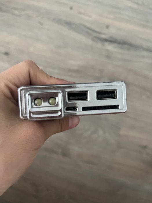 Power bank с фонариком