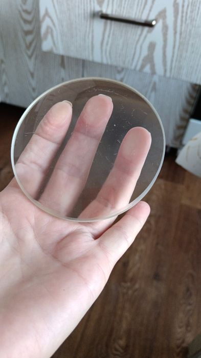 Увеличительное стекло