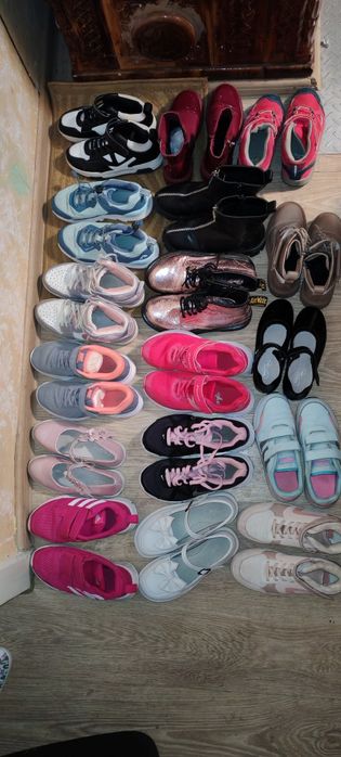 Lot încălțăminte pentru fete Nike Adidas