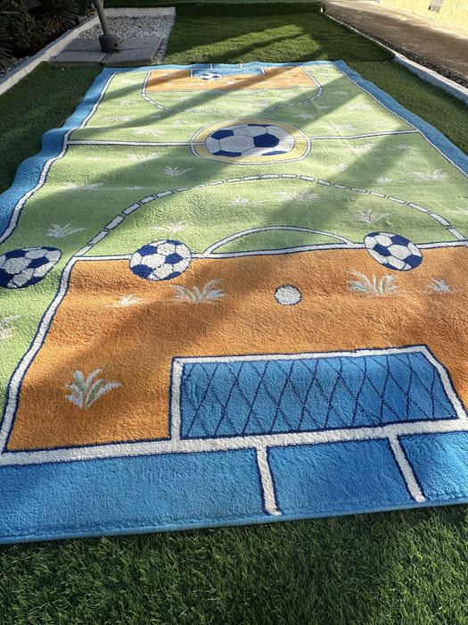 Covor baieți  foarte frumos