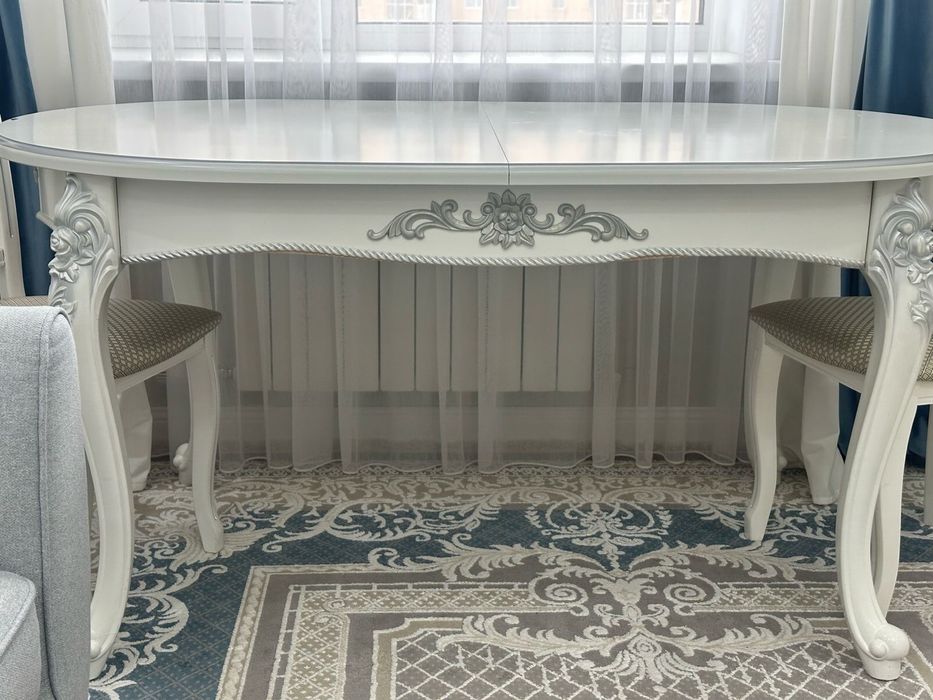 СТОЛ КУХОННЫЙ и комплект стульев