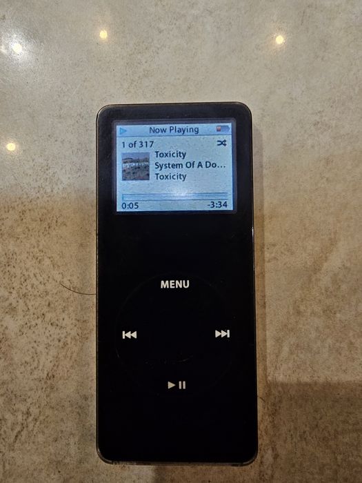 Apple ipod nano 1st gen