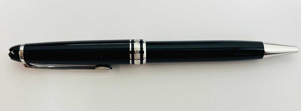 pix Montblanc Meisterstück placat cu platină