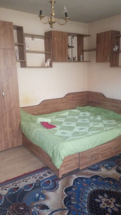 Casă de închiriat