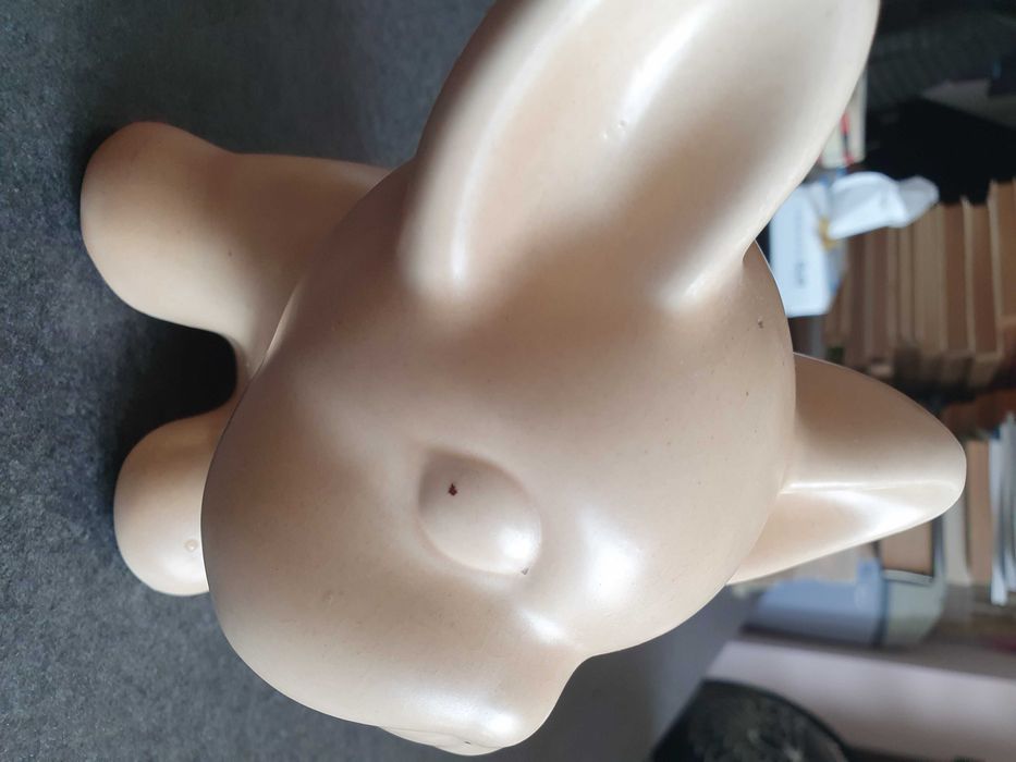 Un caine catel din ceramica, 16 cm inaltime