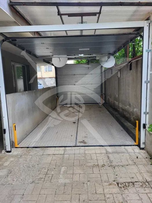 Продава се Гараж / Паркомясто в София, Белите брези - 15 кв.м за 3867 €/кв.м - Снимка #1