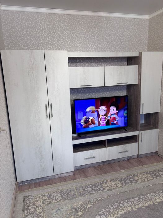 Стенка в гостиной