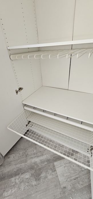 Шкаф с зеркальными дверями IKEA