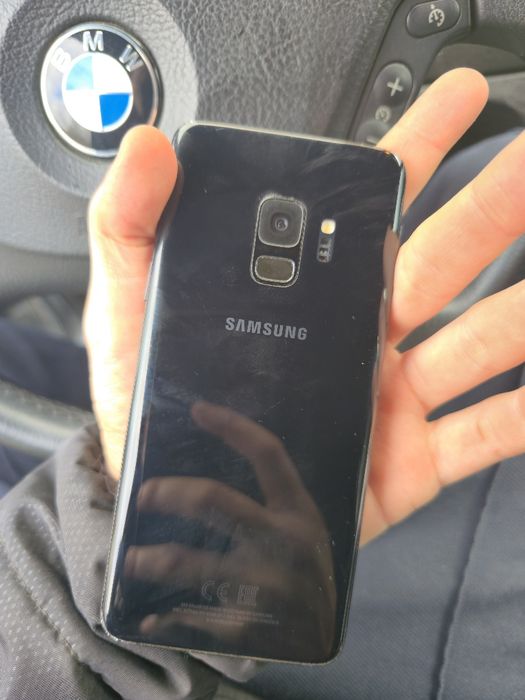 Срочно Samsung s9 64gb black