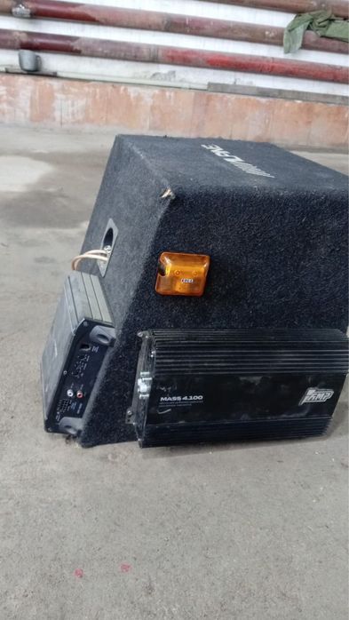 Продам сабуфер срочно
