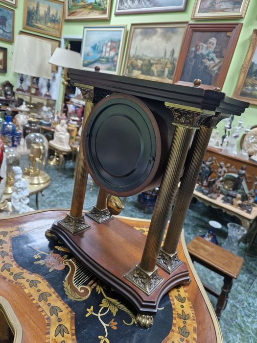 Прекрасен антикварен немски каминен часовник