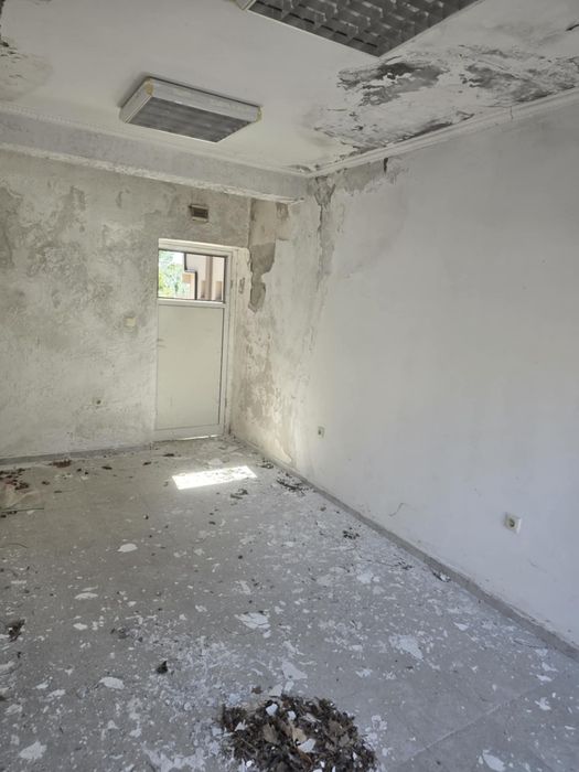 Дава се под наем Магазин в Китен - 12 кв.м за 153 € - Снимка #1