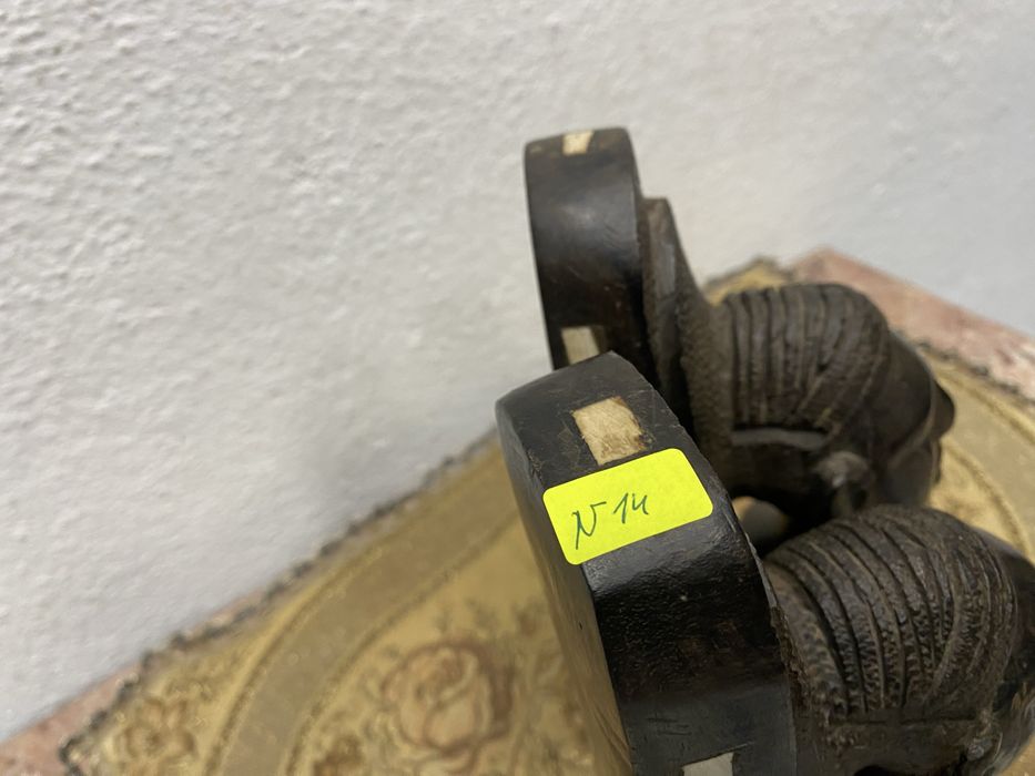 Стари стопери за книги екзотично дърво