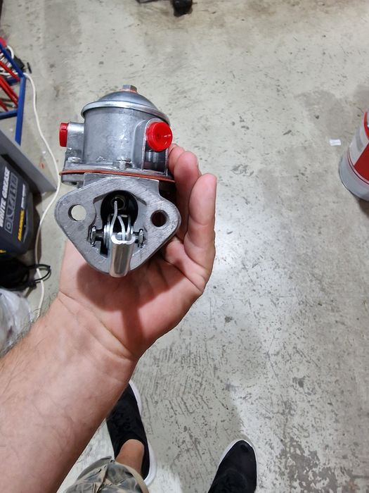 Pompa alimentare tractor Landinii 9500 special avem pentru toată gama