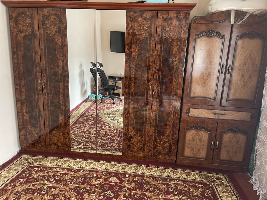 Срочна Спалний гарнитур