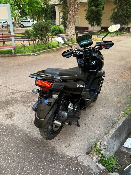 Tank skuter 2025 yil 150 kub  6000 yurgan jesti faralari bor