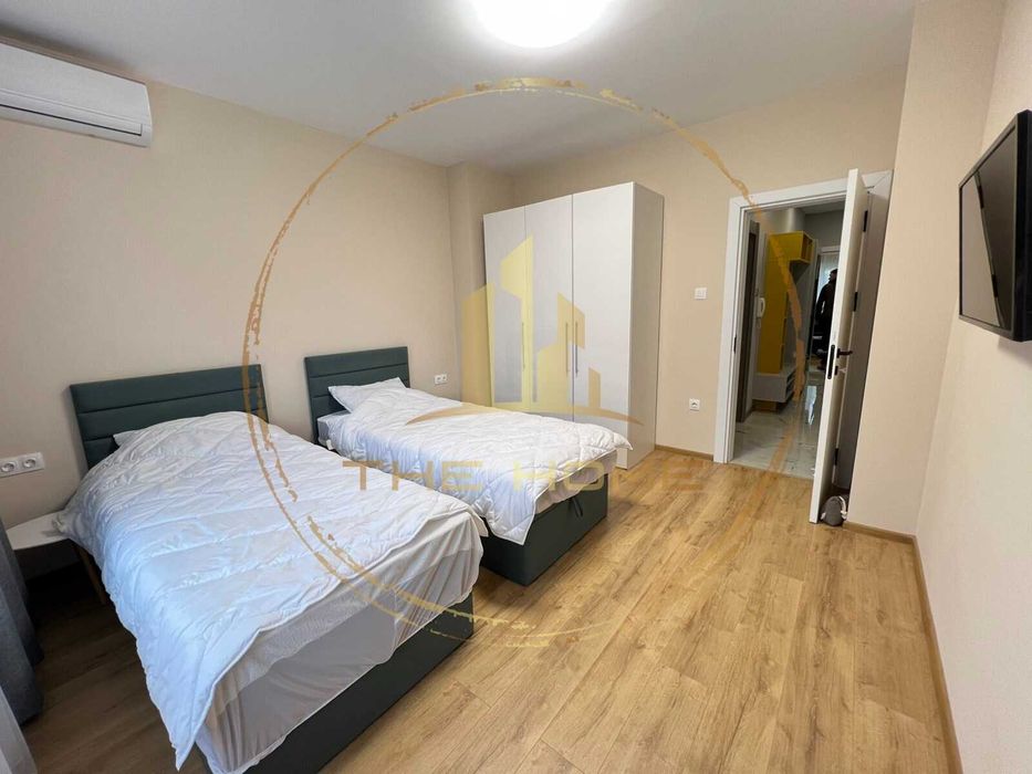 Дава се под наем Тристаен апартамент в Варна, Общината - 110 кв.м за 1300 € - Снимка #10