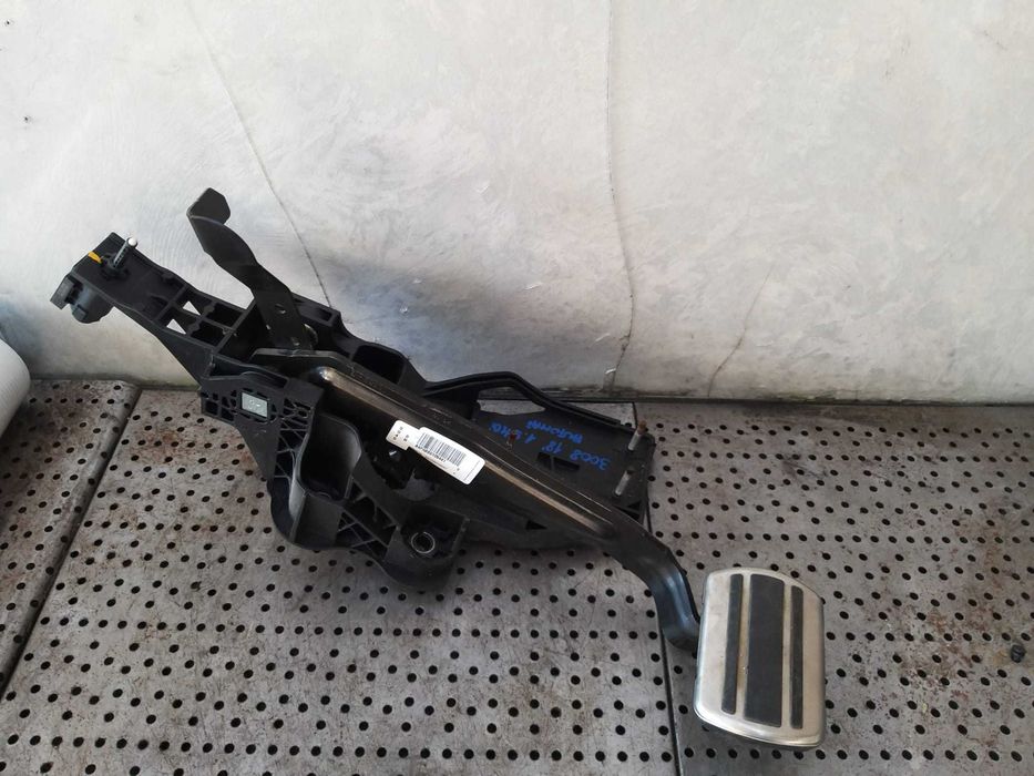 Pedala frana 1.5 hdi peugeot 3008 2 2018 84pa8b0109441