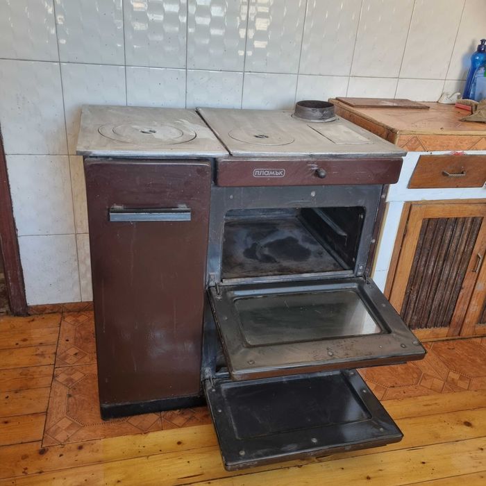 Готварска печка на твърдо гориво ПЛАМЪК