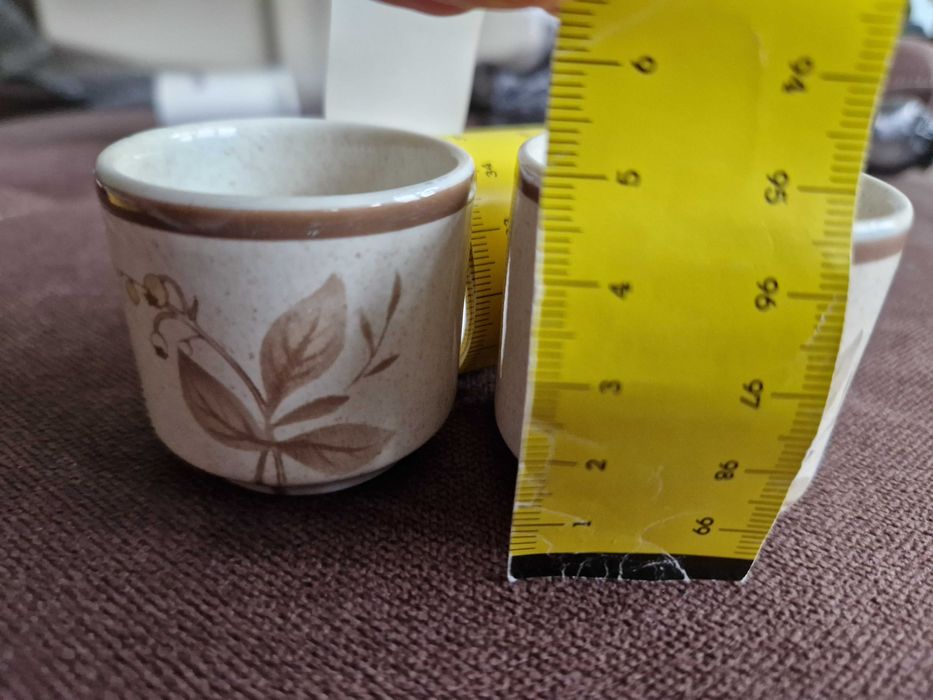 Порцеланови чашки за яйца