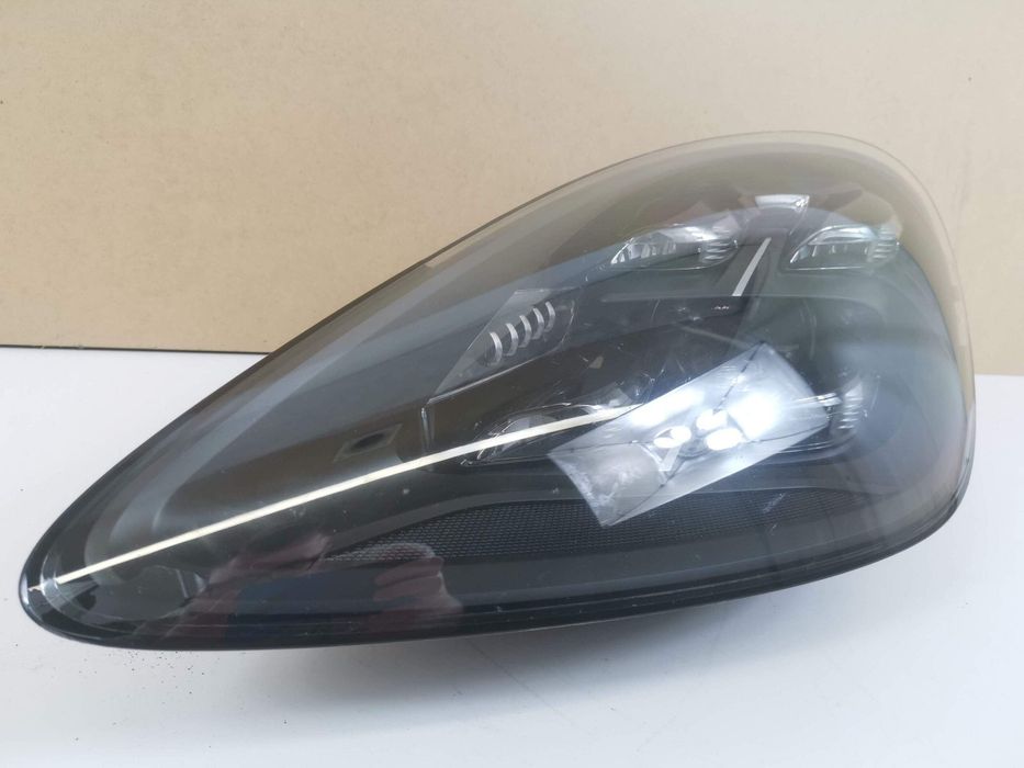 Porsche Cayenne / Porsche Cayenne 9Y Ляво фаро Full Led Matrix Porsche
