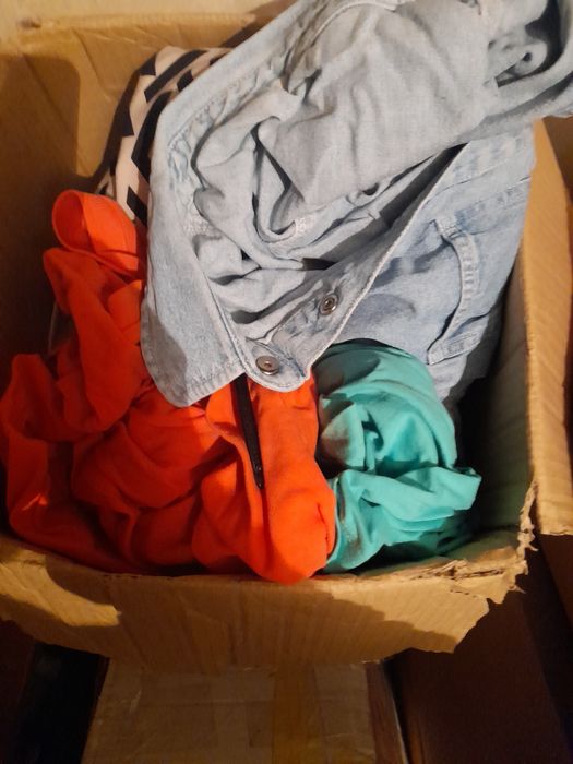Дрехи нови и втора употреба