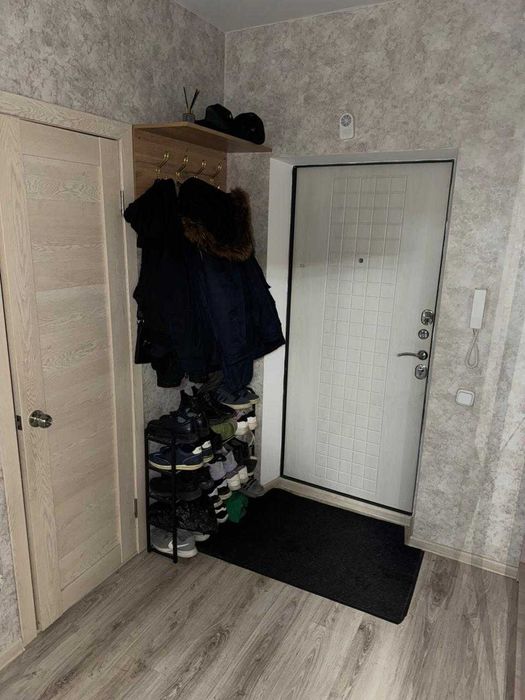 Продам 1 ком на Береке