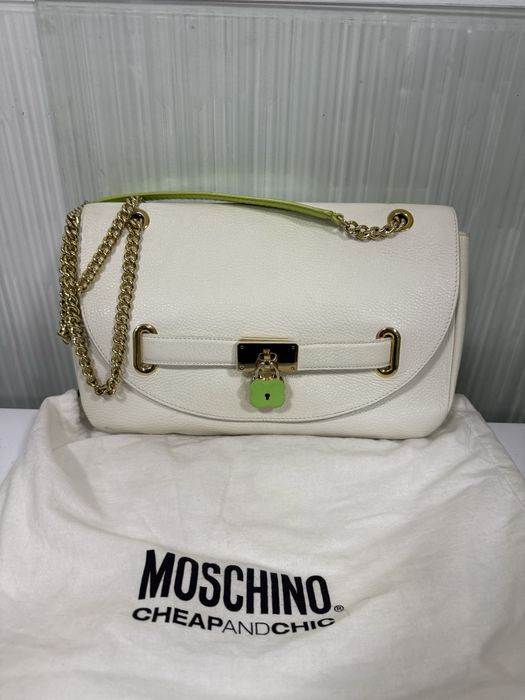 Продается сумка Moschino Cheap & Chic оригинал кожа