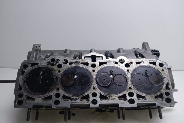 Chiuloasa cu ax cu came 1.9 tdi  038103373R Volkswagen VW Golf a 5-a