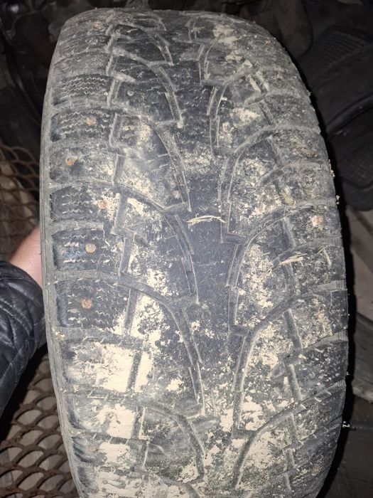 Шины зимние R275/55/20