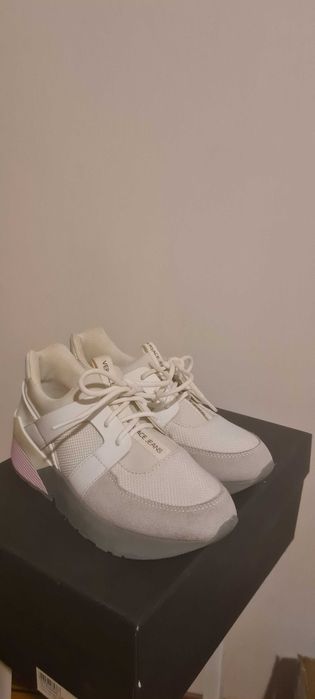 Sneakers/pantofi/adidasi Versace