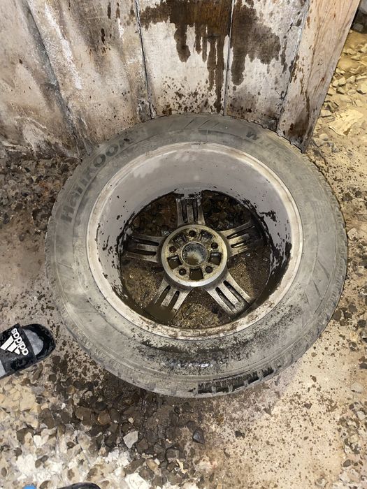 Продам диски с резиной R17