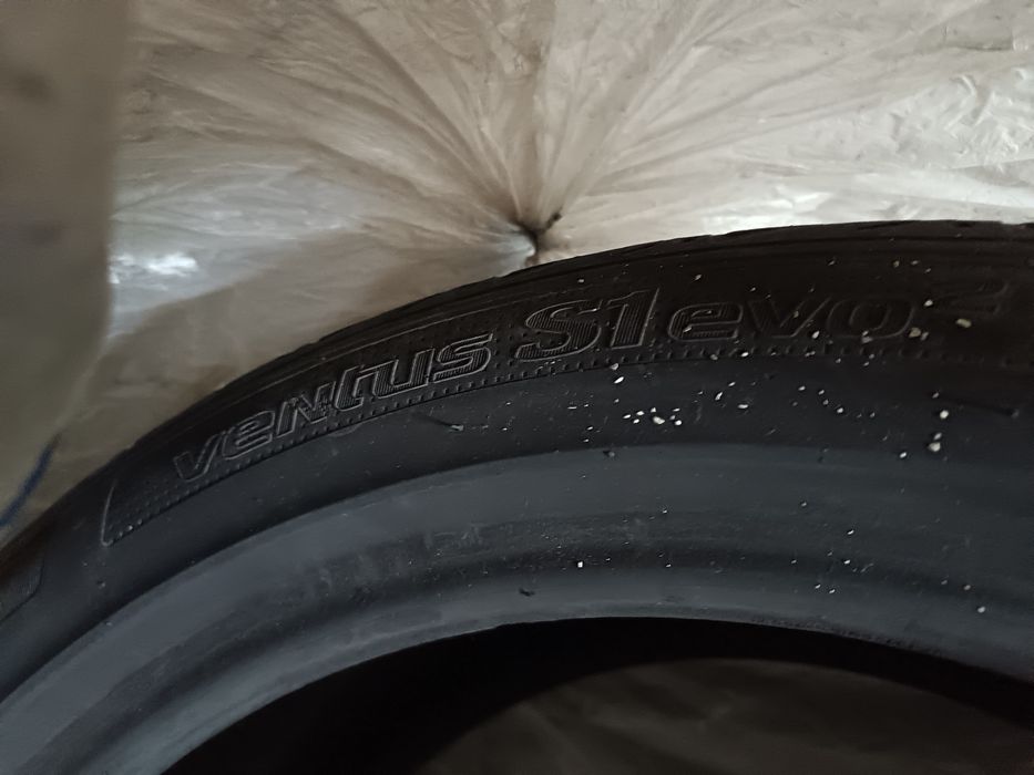 Автошины летние 245/45 R19