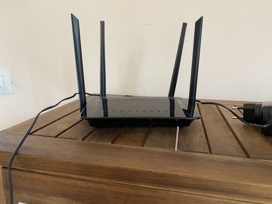 Router D-LInK 4 antene