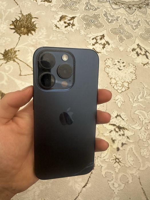 Iphone 15pro каропка док все есть