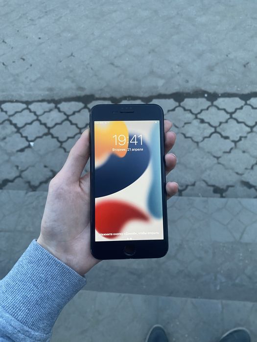 Продам Айфон 7+ 128gb 100%